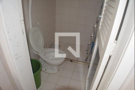 Apartamento para alugar com 81m², 3 quartos e 1 vagaÁrea de Serviço - banheiro e dependencia