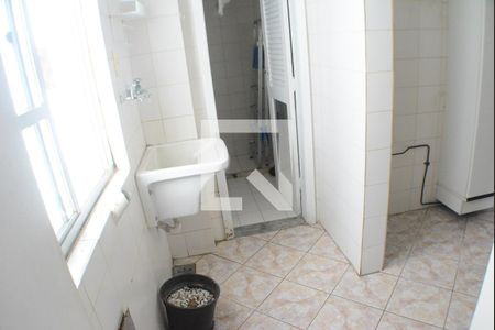 Apartamento para alugar com 81m², 3 quartos e 1 vagaÁrea de Serviço - banheiro e dependencia