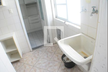 Apartamento para alugar com 81m², 3 quartos e 1 vagaÁrea de Serviço - banheiro e dependencia