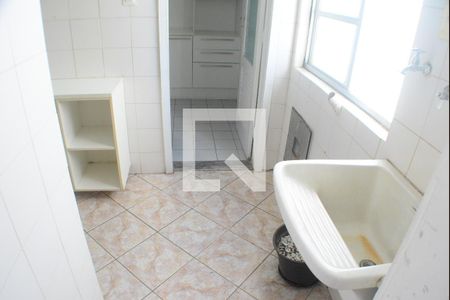 Apartamento para alugar com 81m², 3 quartos e 1 vagaÁrea de Serviço - banheiro e dependencia