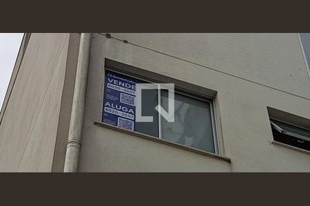 Apartamento à venda com 42m², 2 quartos e 1 vagaAdesivo na Janela