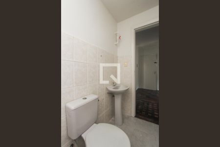 Banheiro social de apartamento para alugar com 1 quarto, 38m² em Navegantes, Porto Alegre