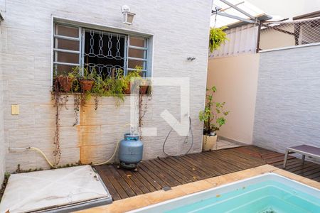 Casa à venda com 125m², 2 quartos e 2 vagasQuintal