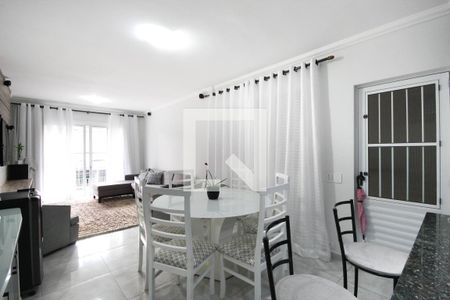 Sala de casa para alugar com 3 quartos, 215m² em Bussocaba, Osasco