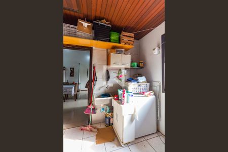 Casa à venda com 300m², 6 quartos e 2 vagas Casa à venda com 300m², 6 quartos e 2 vagasLavanderia casa 3