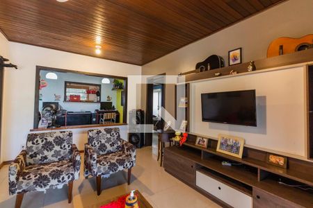 Casa à venda com 300m², 6 quartos e 2 vagas Casa à venda com 300m², 6 quartos e 2 vagasSala casa 3