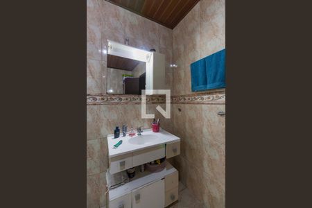 Casa à venda com 300m², 6 quartos e 2 vagas Casa à venda com 300m², 6 quartos e 2 vagasBanheiro casa 3