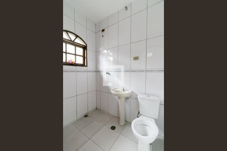 Banheiro 1 de casa para alugar com 1 quarto, 40m² em Jardim Triana, São Paulo