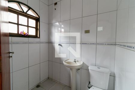 Banheiro 1 de casa para alugar com 1 quarto, 40m² em Jardim Triana, São Paulo