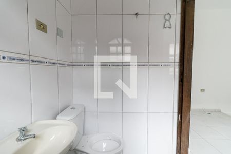 Banheiro 1 de casa para alugar com 1 quarto, 40m² em Jardim Triana, São Paulo