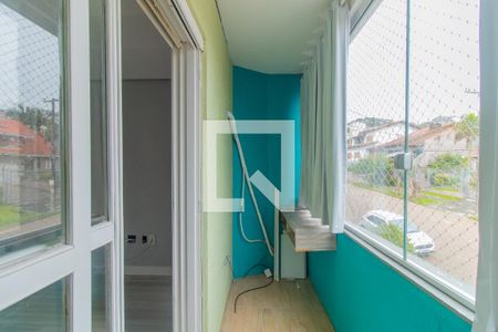 Casa à venda com 300m², 3 quartos e 2 vagas Casa à venda com 300m², 3 quartos e 2 vagasSuíte