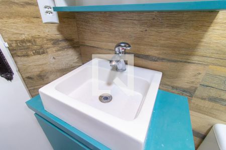 Casa à venda com 300m², 3 quartos e 2 vagas Casa à venda com 300m², 3 quartos e 2 vagasBanheiro Banheiro