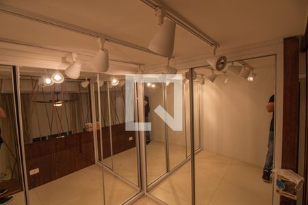 Apartamento para alugar com 85m², 1 quarto e 2 vagas Apartamento para alugar com 85m², 1 quarto e 2 vagascloset