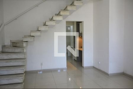 Sala de casa à venda com 3 quartos, 68m² em Portuguesa, Rio de Janeiro