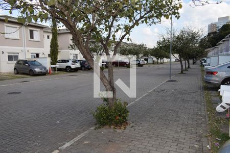 Casa de condomínio para alugar com 89m², 3 quartos e 2 vagasVista da Rua