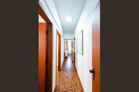 Apartamento para alugar com 153m², 3 quartos e 2 vagas Apartamento para alugar com 153m², 3 quartos e 2 vagasBanheiro Corredor