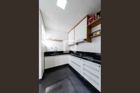 Apartamento para alugar com 153m², 3 quartos e 2 vagas Apartamento para alugar com 153m², 3 quartos e 2 vagasCozinha