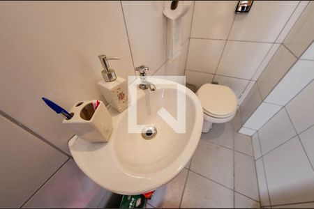 Apartamento para alugar com 153m², 3 quartos e 2 vagas Apartamento para alugar com 153m², 3 quartos e 2 vagasBanheiro de serviço