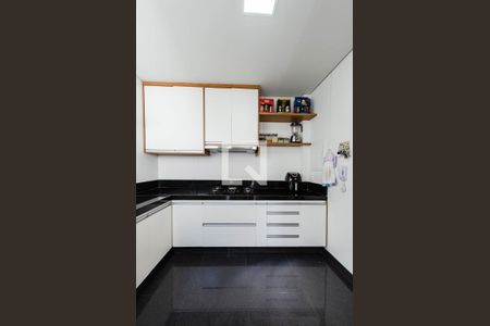 Apartamento para alugar com 153m², 3 quartos e 2 vagas Apartamento para alugar com 153m², 3 quartos e 2 vagasCozinha