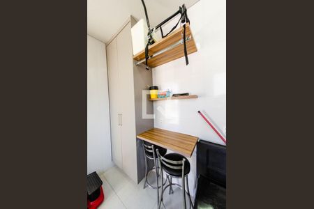 Apartamento para alugar com 153m², 3 quartos e 2 vagas Apartamento para alugar com 153m², 3 quartos e 2 vagasÁrea de serviço