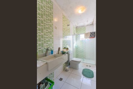 Casa à venda com 216m², 4 quartos e 2 vagasBanheiro