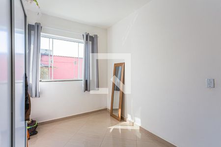 Casa à venda com 216m², 4 quartos e 2 vagasQuarto 2