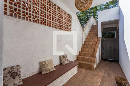 Casa à venda com 216m², 4 quartos e 2 vagasAcesso Casa Principal