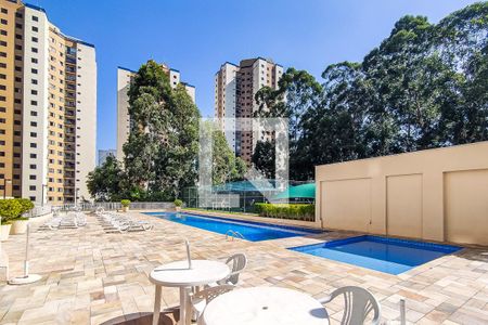 Apartamento para alugar com 52m², 2 quartos e 1 vaga Apartamento para alugar com 52m², 2 quartos e 1 vagaÁrea Comum - Piscina
