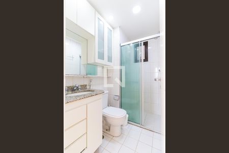 Apartamento para alugar com 70m², 3 quartos e 1 vagaBanheiro 