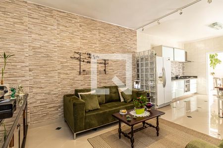 Casa à venda com 150m², 3 quartos e 3 vagas Casa à venda com 150m², 3 quartos e 3 vagasSala/Cozinha