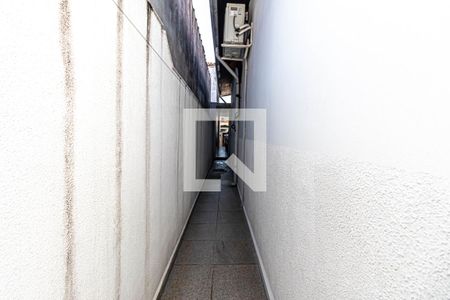 Casa à venda com 150m², 3 quartos e 3 vagas Casa à venda com 150m², 3 quartos e 3 vagasCorredor