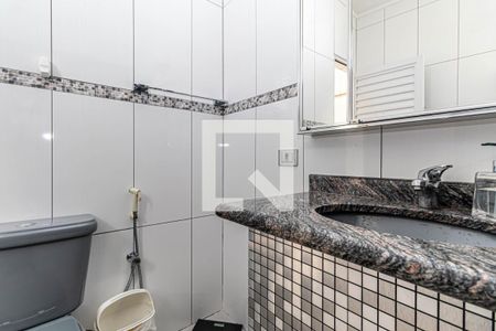 Casa à venda com 150m², 3 quartos e 3 vagas Casa à venda com 150m², 3 quartos e 3 vagasBanheiro de Serviço