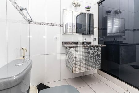 Casa à venda com 150m², 3 quartos e 3 vagas Casa à venda com 150m², 3 quartos e 3 vagasBanheiro de Serviço