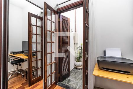 Casa à venda com 150m², 3 quartos e 3 vagas Casa à venda com 150m², 3 quartos e 3 vagasQuarto 2