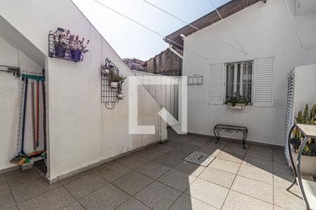 Casa à venda com 150m², 3 quartos e 3 vagas Casa à venda com 150m², 3 quartos e 3 vagasQuintal