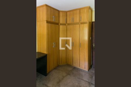 Casa para alugar com 184m², 4 quartos e 2 vagasQuarto 1  