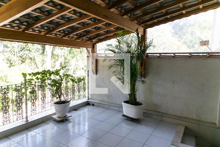 Varanda   de casa para alugar com 4 quartos, 184m² em Jardim Virginia Bianca, São Paulo