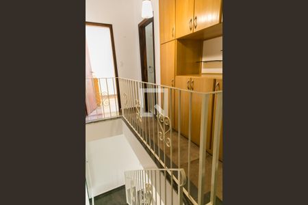 Casa para alugar com 184m², 4 quartos e 2 vagasCorredor