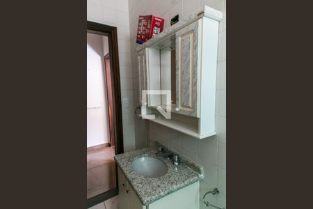 Casa para alugar com 184m², 4 quartos e 2 vagasBanheiro