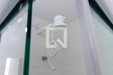 Banheiro de kitnet/studio para alugar com 1 quarto, 26m² em Liberdade, São Paulo