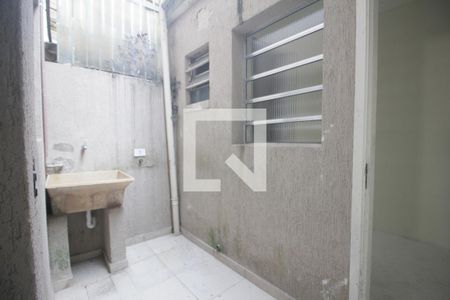 Área de Serviço de casa para alugar com 2 quartos, 80m² em Jardim Ouro Preto, Taboão da Serra