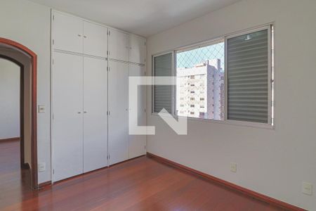 Apartamento para alugar com 340m², 4 quartos e 3 vagasQuarto 2