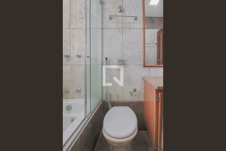 Apartamento para alugar com 340m², 4 quartos e 3 vagasBanheiro Corredor 