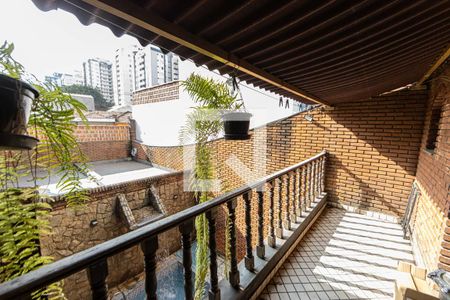 Casa para alugar com 220m², 4 quartos e 2 vagasVaranda