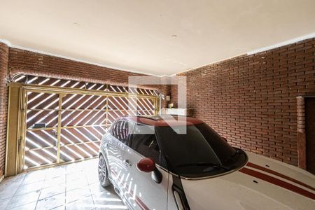 Casa para alugar com 220m², 4 quartos e 2 vagas Casa para alugar com 220m², 4 quartos e 2 vagasGaragem