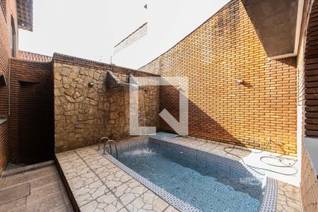 Casa para alugar com 220m², 4 quartos e 2 vagasPiscina