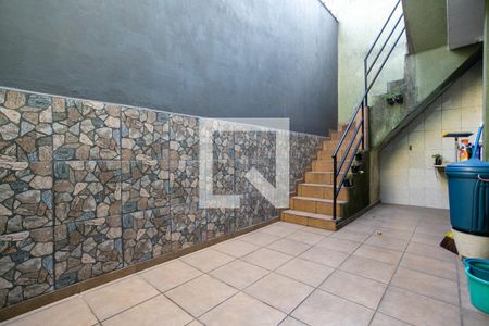 Casa à venda com 154m², 4 quartos e 2 vagasQuintal