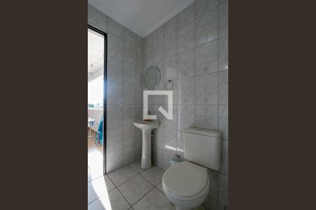 Casa à venda com 154m², 4 quartos e 2 vagasBanheiro do salão de festas