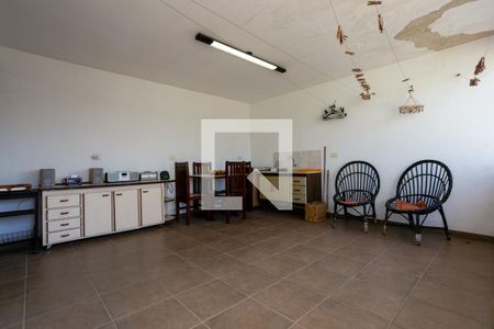 Casa à venda com 154m², 4 quartos e 2 vagasSalão de festas