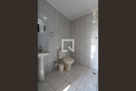 Casa à venda com 154m², 4 quartos e 2 vagasBanheiro do salão de festas